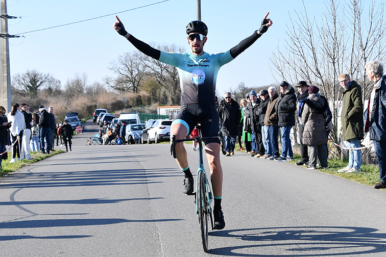 Max à Châteauneuf sur Cher